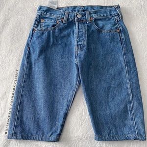 Levi’s 501 long shorts
